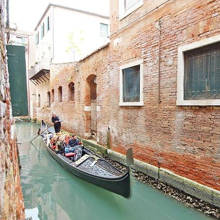 Gondola View Apartment Venise Extérieur photo