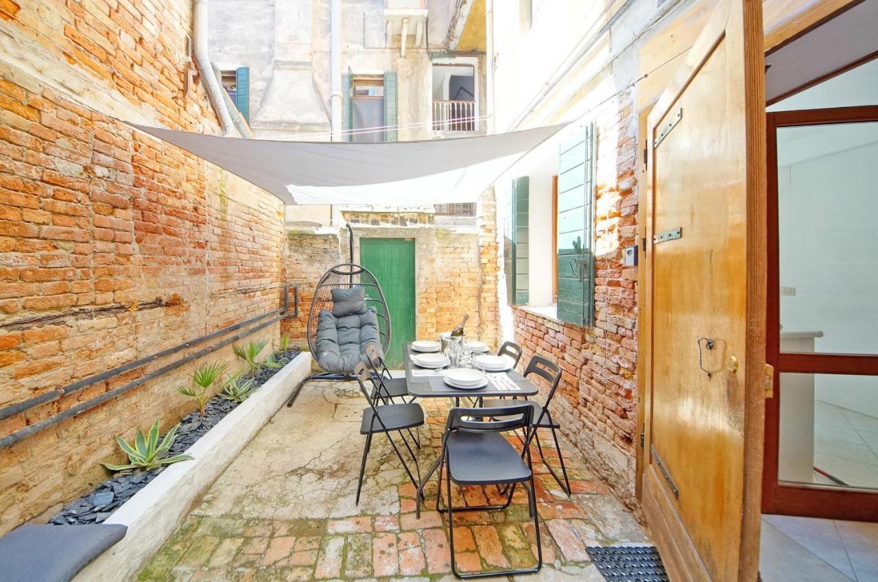 Gondola View Apartment Venise Extérieur photo
