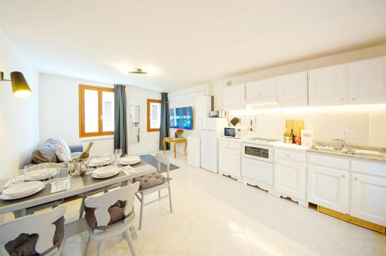 Gondola View Apartment Venise Extérieur photo