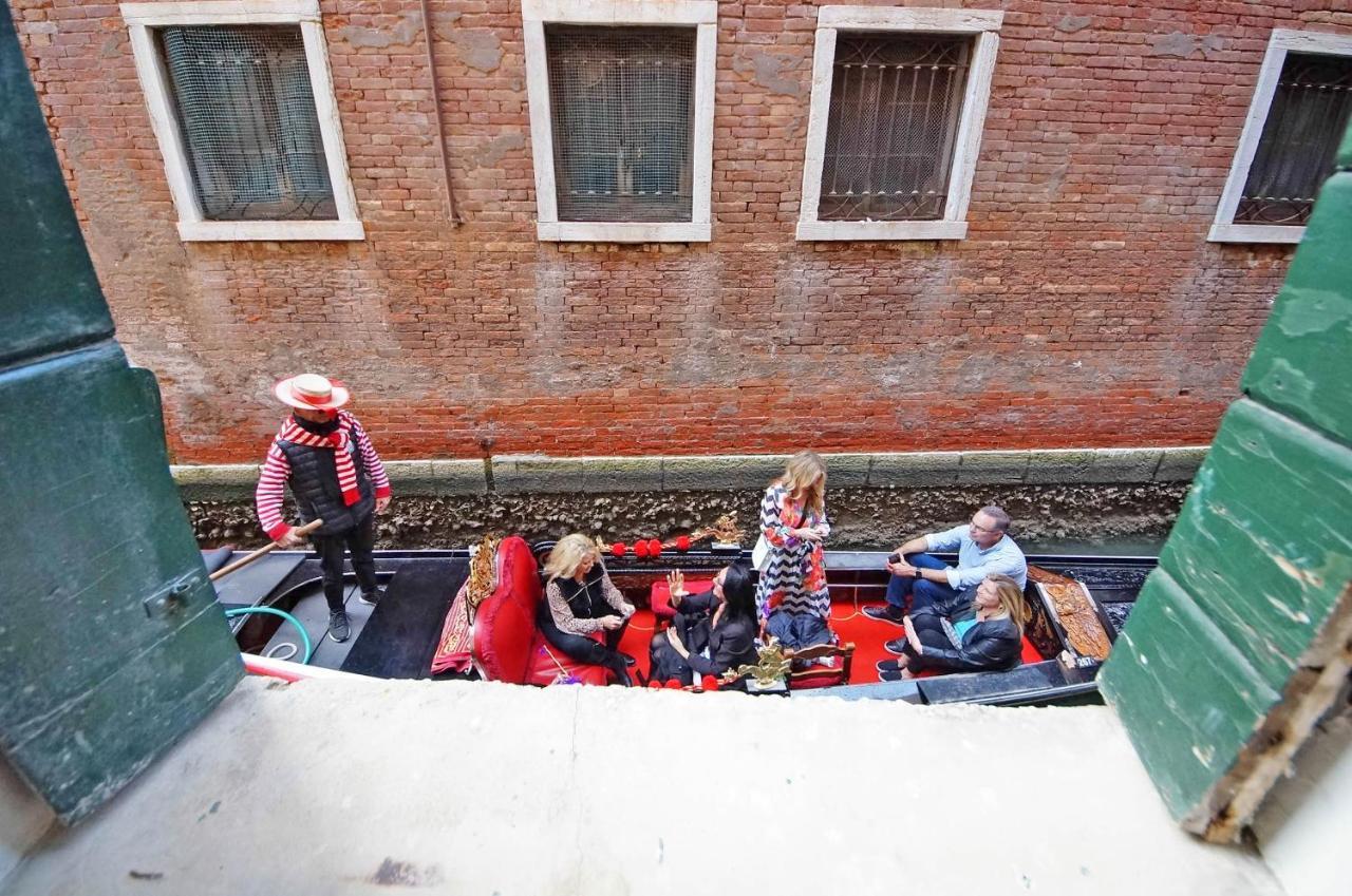 Gondola View Apartment Venise Extérieur photo