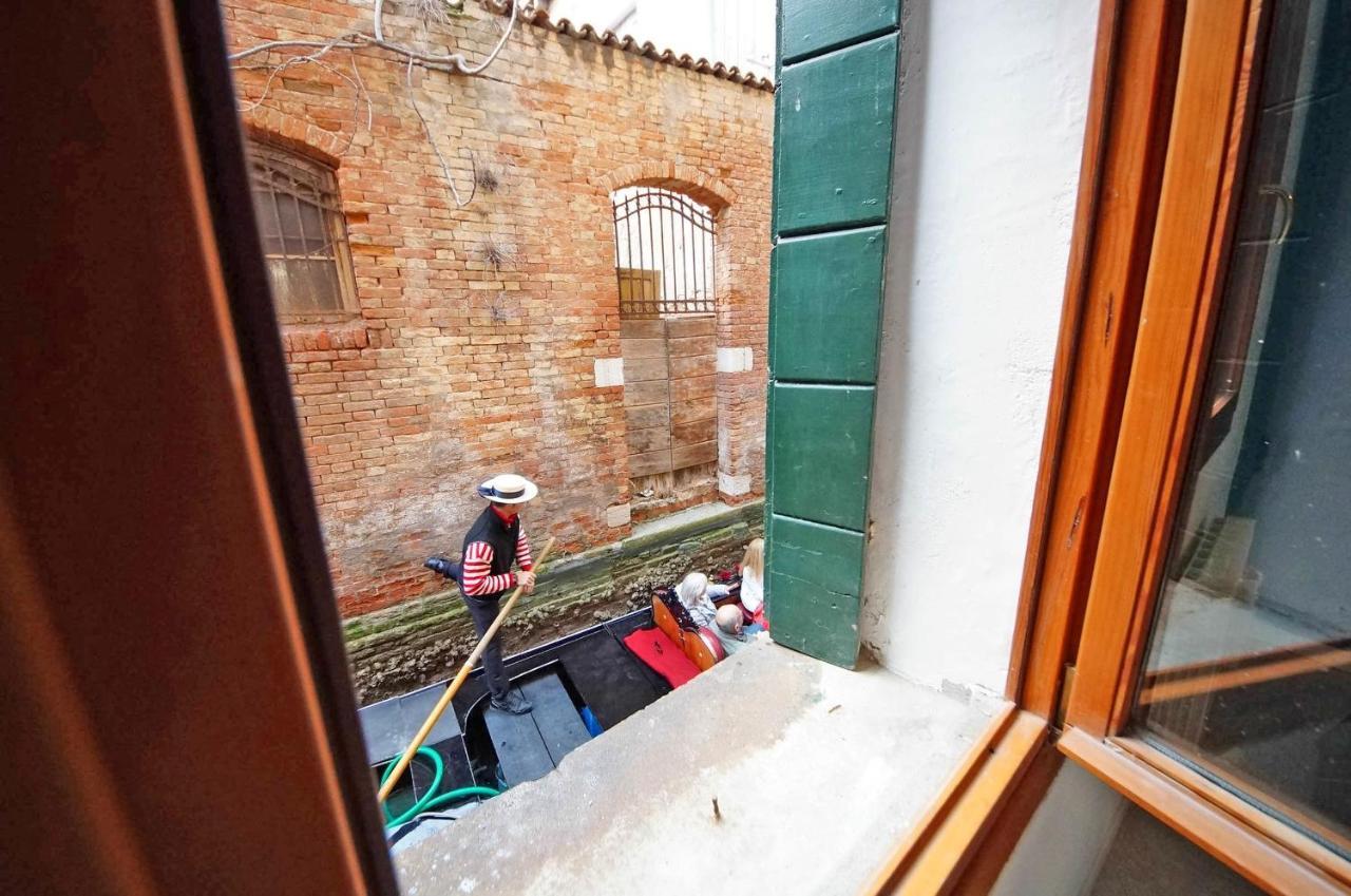 Gondola View Apartment Venise Extérieur photo